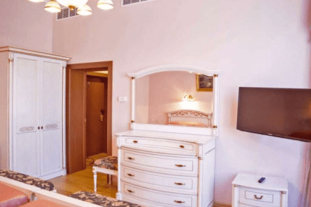 Апартаменты 2-местный 2-комнатный (с кухней)