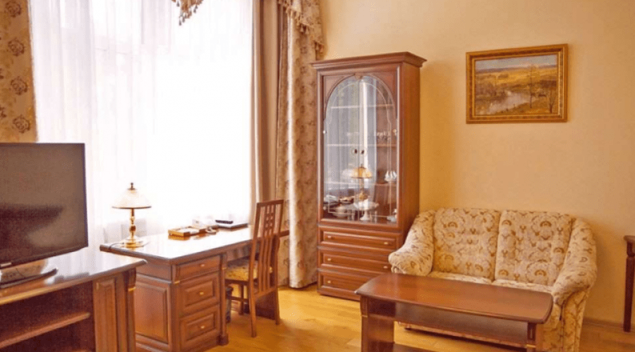 Люкс 1-местный 2-комнатный (улучшенный, корпус 4)