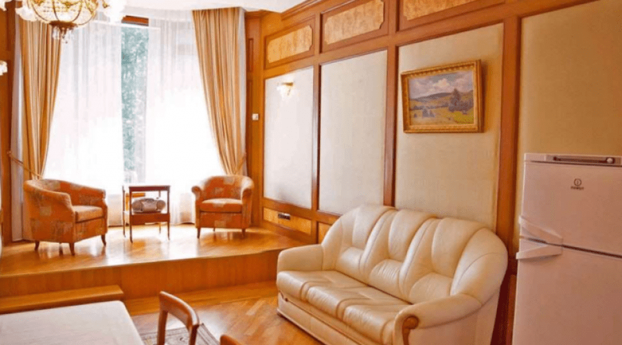 Апартаменты 2-местный 3-комнатный (корпус 4)